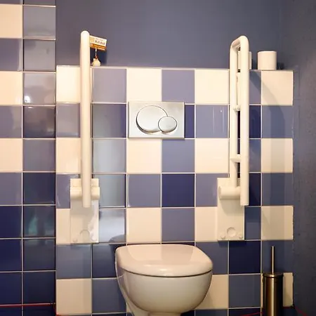 Strohotel Aalshof Ξενοδοχείο με διαμερίσματα *